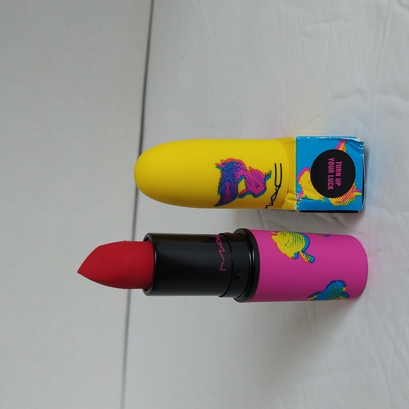 Mac moon masterpiece powder kiss lipstick - Picture 6 of 16